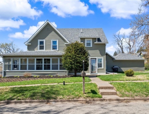 128 S. Gill St, Monticello, Ia 52310