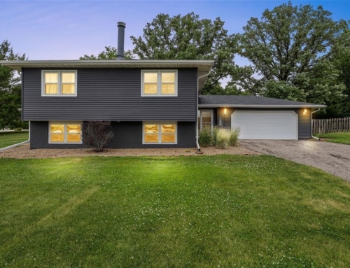 790 Leslie Ct, Robins Ia 52328